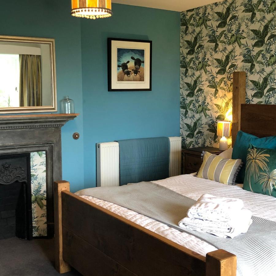 The Hollow Bed And Breakfast Great Longstone Exteriör bild